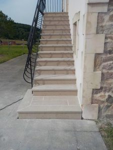 Escalier pierre